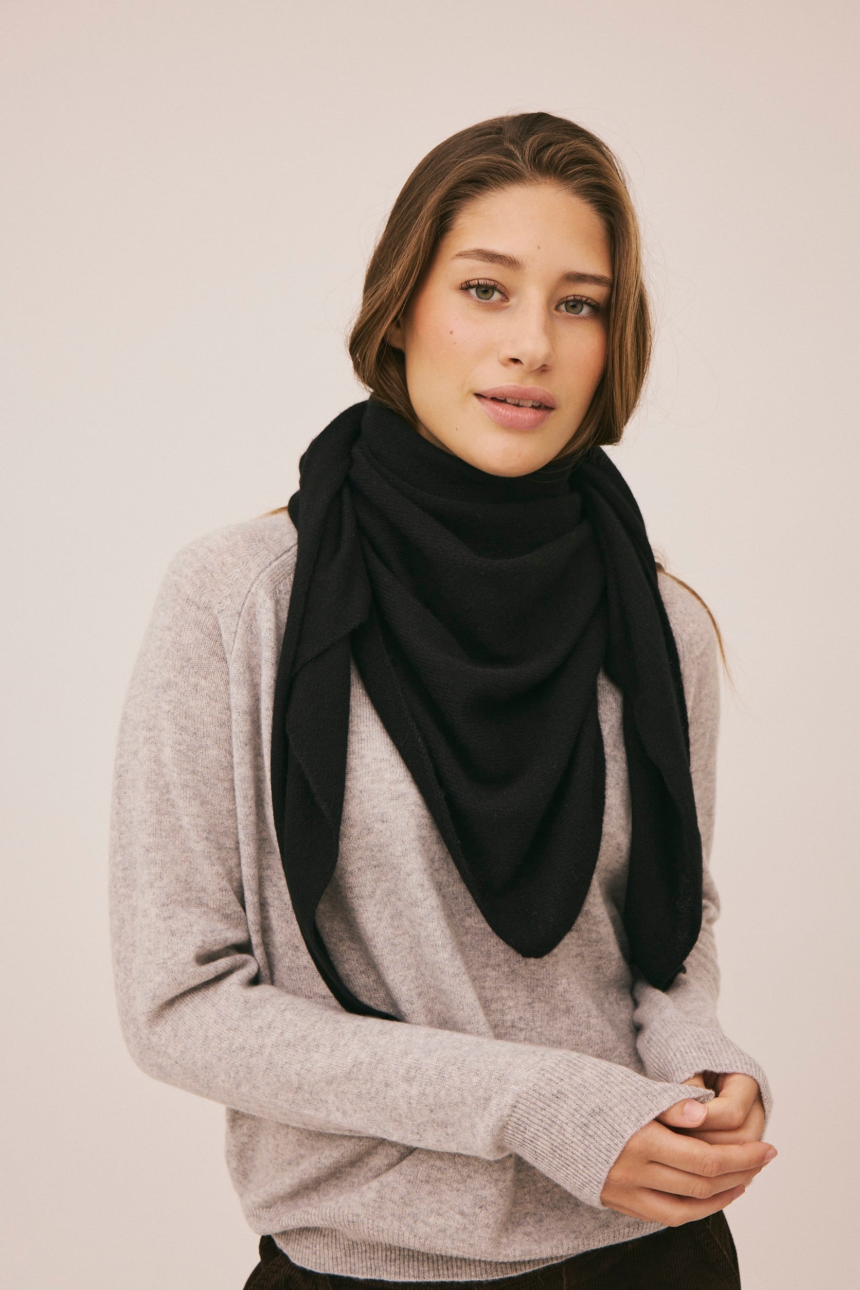 Karrie 3 100% Cashmere