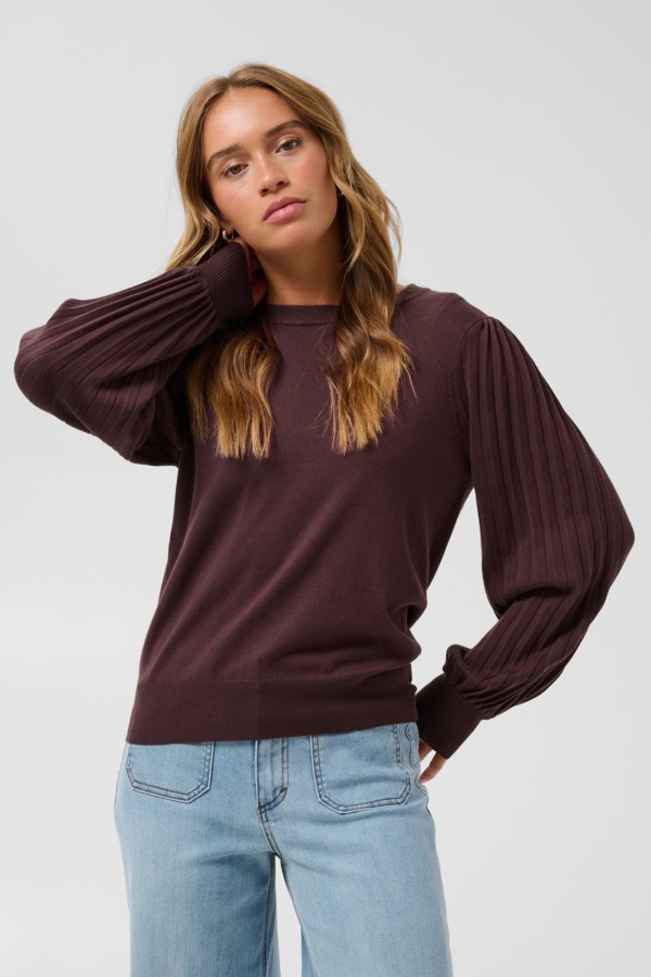 Kalone Knit Pullover