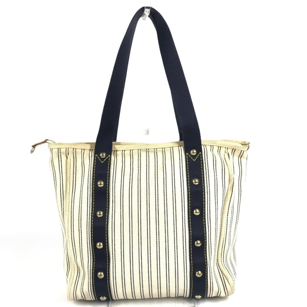 Louis Vuitton Antigua