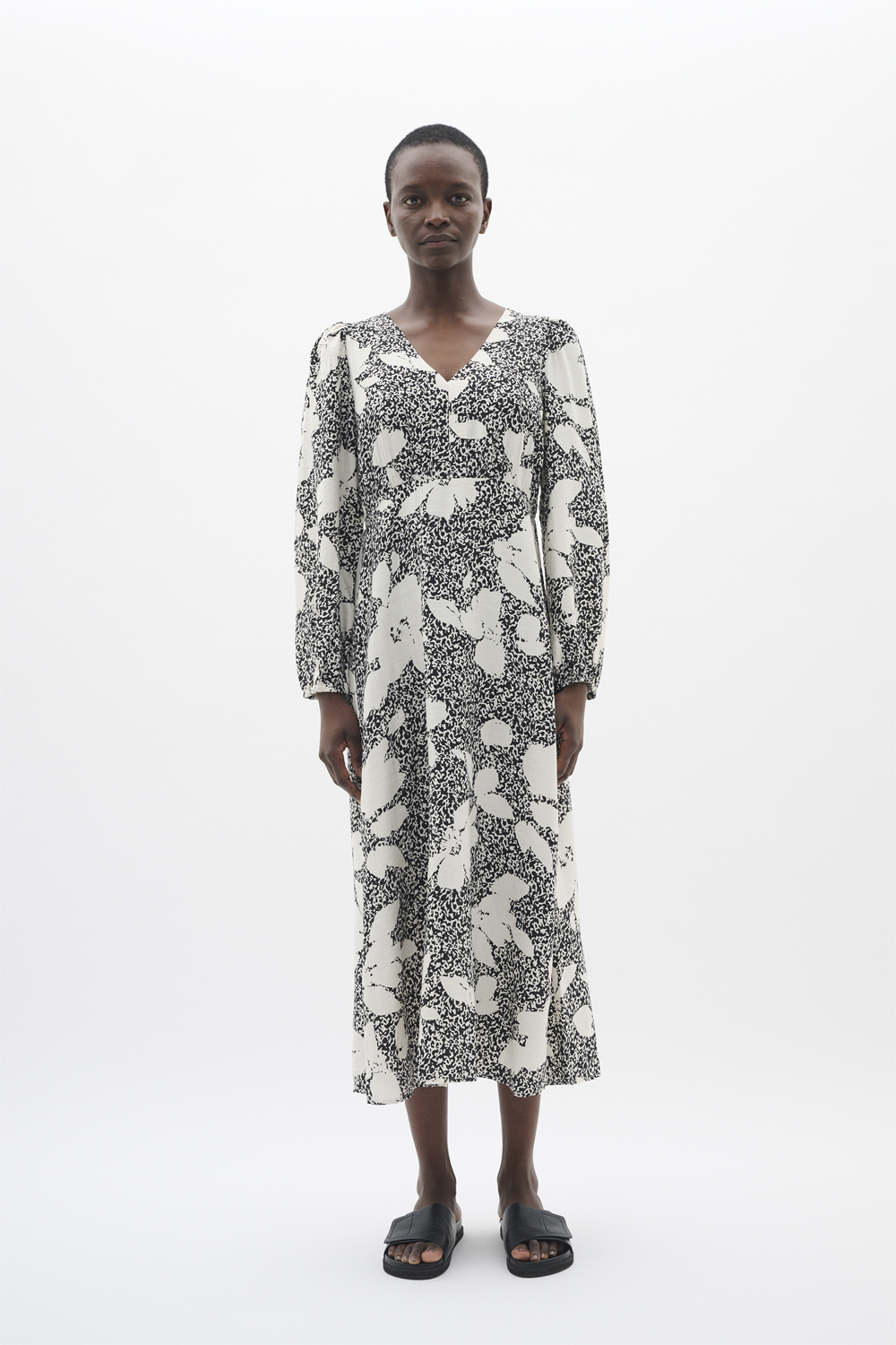 Idanaiw Dress