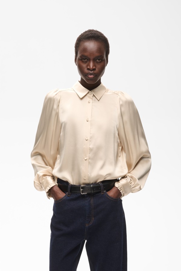 Davilaiw Premium Shirt