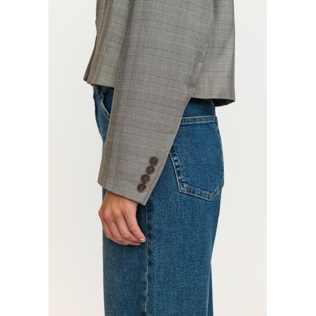 Srviviana Blazer