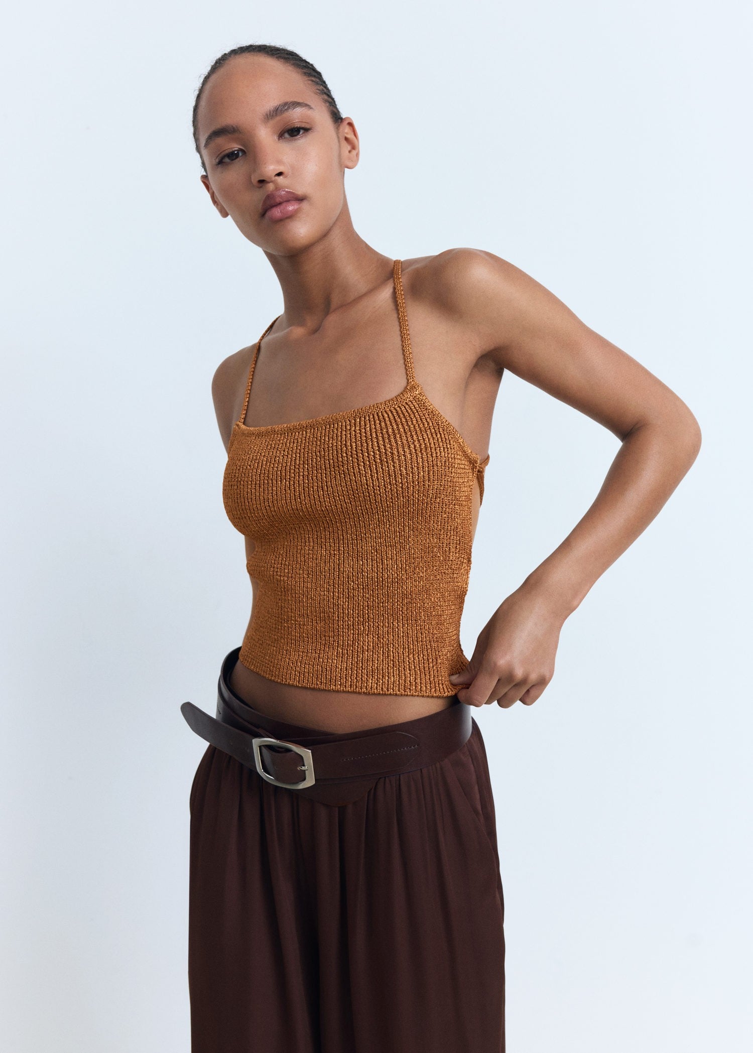 Lurex Knitted top With Crossed Back - DKK 129 - Spar 35%